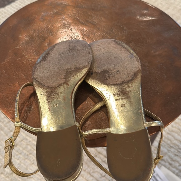 Valentino gold sandals. Size 38. - Picture 4 of 7